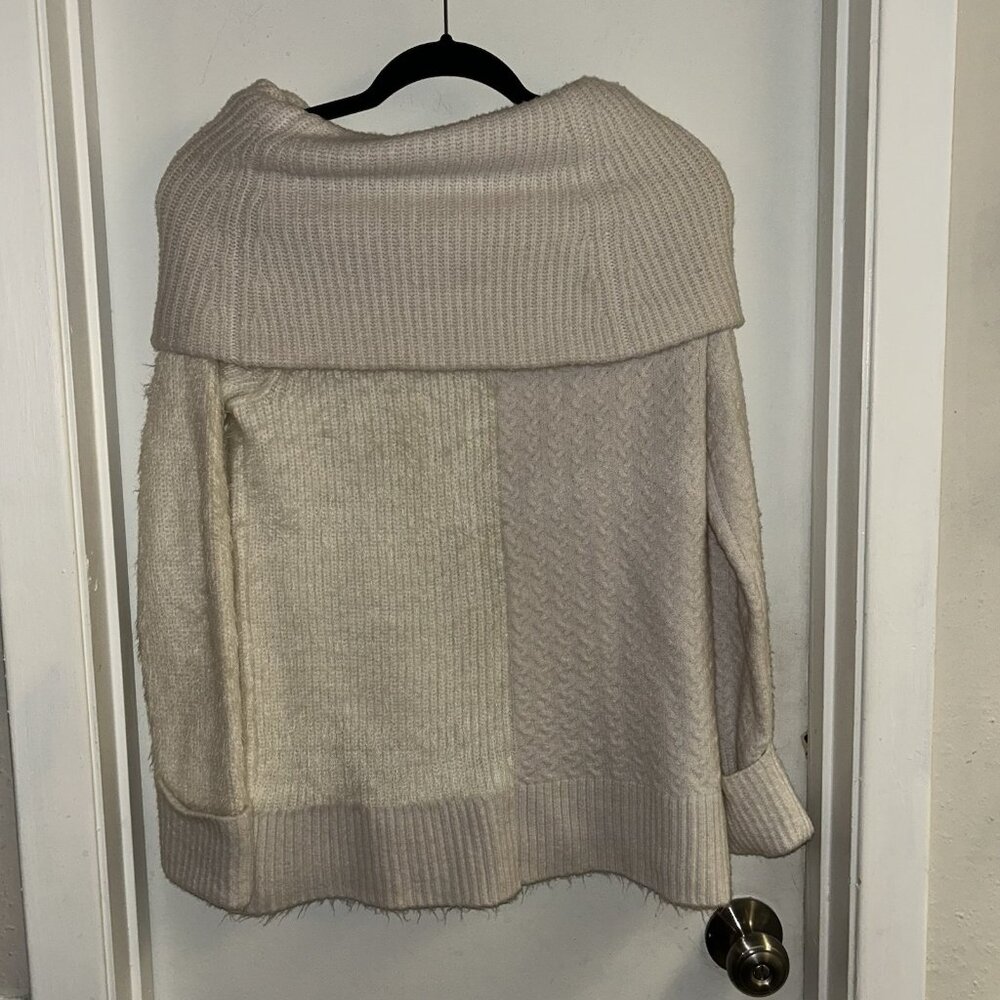 Christian Siriano Ivory Wool Acrylic Blend Cowl Neck Chic Sweater Size Medium - Picture 5 of 8